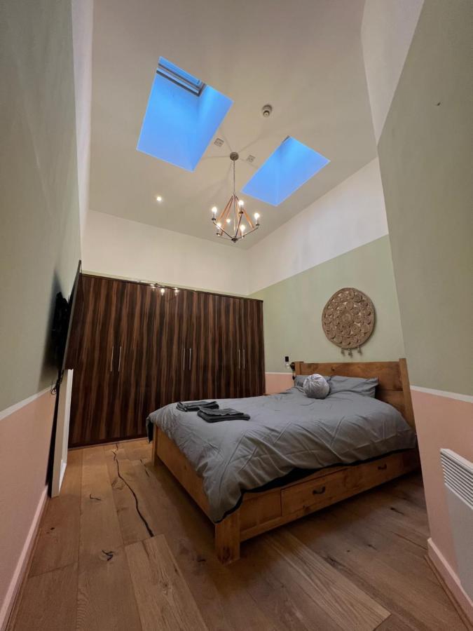 Millennium Apartment *